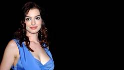 Anne Hathaway Hd Blue Dress Photos