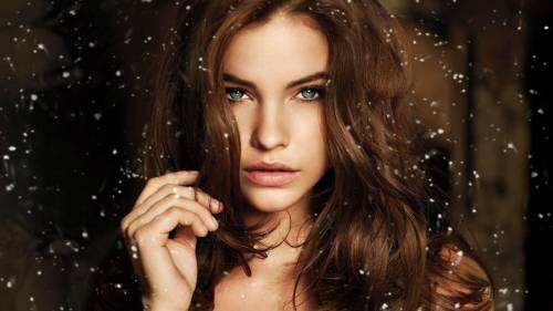 Barbara Palvin Model Girl Snowflakes