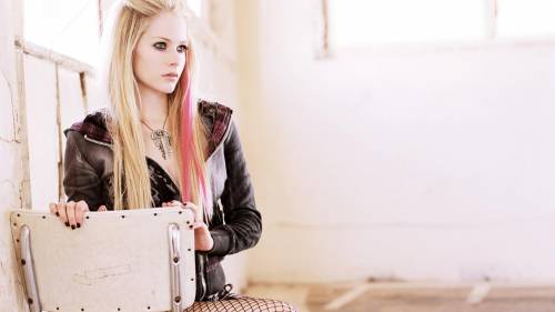 Singer Avril Lavigne